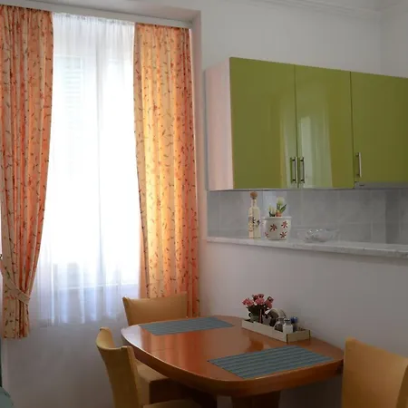 Anima Mea Old Town Apartment *